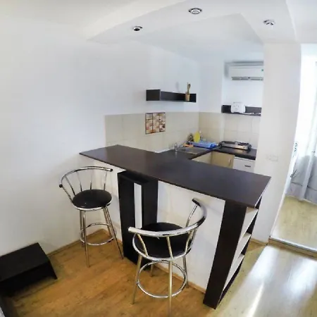 Zebrasov Apartment *